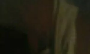 Mädchen sitzen in Yoga und erste Schritte bei der Vorbereitung der Klassenzimmer für die Maschine, sagen genau, welche Übungen sie tun sollte. Er setzte sich auf seinen Arsch und fing an, seine Finger vor sich zu strecken. Dann stellt er sich auf den Kopf. Er stand auf, hob sein Knie und führte eine Reihe von Übungen durch. Er legte seine Füße auf den Teppich und brach ein wenig zusammen. Ich drehte mich um und begann mich zu drücken. Heben kostenlose reife frauenbilder und senken Sie die Beine, die Mädchen beginnen, es in verschiedene Richtungen zu teilen, und das Ende des Zuges verging.