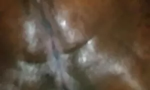 Katie, 18, ging schlafen, wenn Sie auf die Toilette gehen, beschlossen, nackt zu hören, und besser schlafen. reife frauen free Sie setzte sich und streckte die Beine und fing an, ein Messer zu tragen, streichelte es über die ganze Oberfläche, aber stetig an der Hauptstelle gelegen-auf den Nieren.