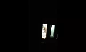 Zwei Mädchen aus Russland beschlossen, eine Flasche Wein zu trinken und zu leeren. Mädchen Ich will ihren Freund mit einer leeren Flasche. Sie zerquetschte gratis oldiepornos ihre Beine, Cunilingus und begann, die Ampulle langsam in die Vagina einzuführen.