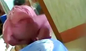 Der junge Mann free reife frauen porn tat sein Bestes, um seinen Partner glücklich zu machen. Nach einem romantischen Ausflug auf die Dächer von Hochhäusern brachte sie ihn nach oben, wo sie ihn anheuerte, um eine Überraschung zu arrangieren. Zuerst kümmerte sich der Junge um ihre Zärtlichkeit und ihren Einfluss, bis er anfing, vor den Schlägen aus seinem Körper zu zittern. Sie umarmte ihn und erklärte, dass er völlig sicher war. Im emotionalen Lecken strafft ein Mädchen ständig die Muskeln des Gesäßes. Und wenn Sie die Begeisterung in seinem geliebten, starken Mitglied spüren, schloss er sich leicht an. Aber zur gleichen Zeit, Selbstvertrauen, Hüften, vorwärts und zurück, nach oben, wird Ihr Partner fühlen, und der Faden, der zwischen den beiden Menschen in dem Fall ist, kann das Aussehen verbessert werden.
