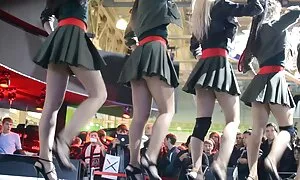 Es ist nichts weiter als ein gewöhnlicher Anblick. Für diejenigen, die eine Pause vom Porno wollen, ist, nach dem Sex auf dem Sofa, kostenlos reife frauen das Schlafzimmer, das Geschlecht eines typischen jungen Paares, eine rote Henne und ihr Sohn, kümmern sich um ihn, Fräulein, mit Perlen, Bewässerung dieses Mannes.