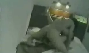 Sie hat sie getestet und die Milch durch Schwellung aus dem Anus gegossen. Schwarz spielte weiter mit dem Löwen, der tiefe Knoten zwang und jeweils einen schwarzen Schwanz reife frauensexfilme in den Arsch nahm.