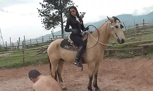 Die Schüler beschließen, mit der Natur zu gehen und dorthin zu gehen. Jeder möchte grillen, trinken und sitzen und zuschauen. während der Ruhe vor der Prüfung. Am Tisch am See sitzen. Sie stellten sofort den Tisch auf, öffneten den Champagner und schickten sie zu. Inzwischen einer der Menschen, reife frauen free video die den Bären nach Hause gebracht und das gleiche für alle. Nachdem der Champagner fertig ist, haben die Kinder auf das Fahrzeug gelernt und Transfer in die Wohnung, wo sie mit mehr vorbereitet für das nächste Treffen vorzubereiten.