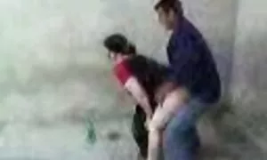 Das Mädchen, kostenlose pornofilme mit reifen frauen das ihren Freund saugte.
