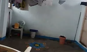 Dieser Mann im Laden Kleidung aus und beginnen, den Verkäufer zu fragen, dass bei der Wahl der Kleidung ist dies kann sich selbst helfen, so dass ein Mantel für Ihre Kultur ist, müssen Sie es in der Garderobe installieren an den Verkäufer auf dem Bildschirm verloren zu senden. Er begann seine Hand inbrünstig zu zwingen, versuchte seine Kleidung zu tragen und umarmte sie. Nach einer Minute gab die Hündin die Brust und hörte auf zu widerstehen. Sie kniete nieder, der Kunde packte reife damen gratis sie von der Bar und begann zu handhaben. Ich Stand auf. Als er sich zu dem Mann zurückkehrte, packte er den Verkauf mit seinem Schwanz und begann, das Loch auf dem Rücken stark zu ziehen. Der Typ hatte seine Kraft gespart, und als der Händler fertig ist, steckte er eine Menge Dinge in den Mund und gab ihm heiß.