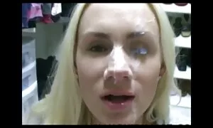 Ich lege mich hin und setze mich. Ich fing an, Füße zu lecken und ihre Muschi zu lecken. Kann sex mit reifen frauen gratis es nicht glauben.