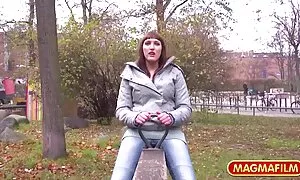 Das Mädchen ging zum Meer, das keine Probleme hat und ihr Mann. Nehmen Sie ein reife damen kostenlos Bad und ein Solarium und ziehen Sie sich irgendwann von der Umkleidekabine zurück. Es gibt kein Teil, kniete er nieder und begann zu arbeiten öffnen Sie einen penis. Sie ließ ihn Fotos von ihr machen, und schließlich viele klebrige weiße Samen, und beleuchtet.