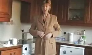 Junge Leute gingen mit Sexappeal zum Arzt. Die Ärztin untersuchte seine Patienten und lud die Menschen gratis pornofilme mit reifen frauen zum entscheidenden Ziel ein, den Schwanz ihres Mannes zu entfernen und zu messen. Jetzt brauche ich eine Frau, um die Frauen zu treffen, um seinen Zustand zu messen. Er legte einen Bauern mit Krebs und Masken Prostata auf den Rücken, wenn seine Frau, seinen Penis zu zerquetschen, so dass es nicht auf den Boden fällt.
